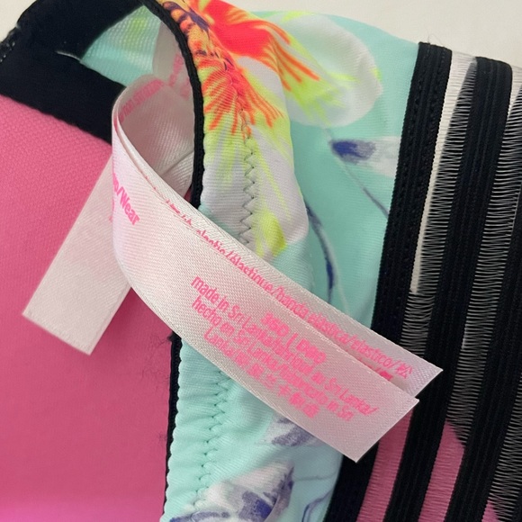 Victoria’s Secret bra 36D never worn - Picture 5 of 5